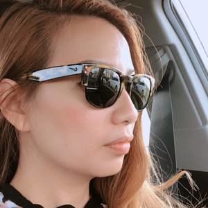 Meet your Posher, Kasey